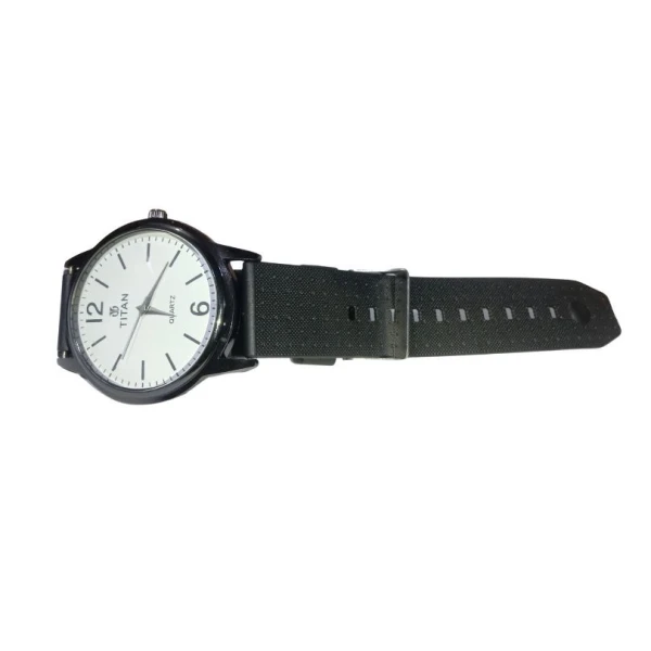 Titan Quartz Wrist Watch for Men