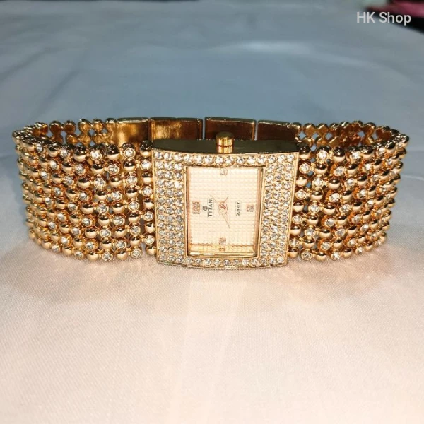 Titan Women's Gold and Silver Luxury Watch – Elegant and Timeless Timepiece