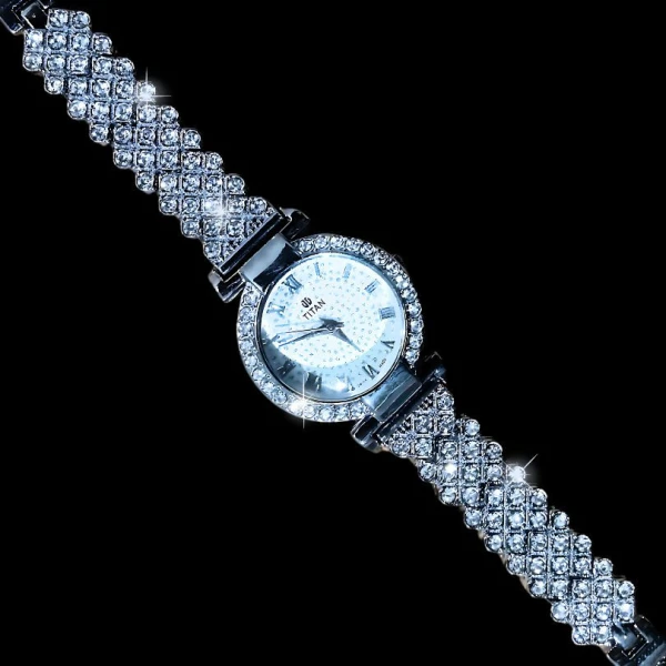 Titan Fashion Diamond Watch For Girls
