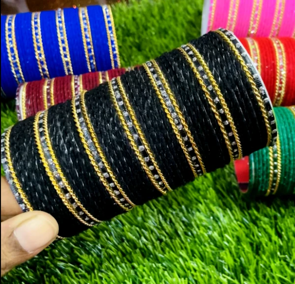 Premium Velvet Glass Bangles Set with Gold Accents – Traditional Indian Churi Set for Women | প্রিমিয়াম ভেলভেট কাঁচের চুড়ি সেট – মেয়েদের আকর্ষণীয় ইন্ডিয়ান ভেলভেট চুড়ির কালেকশন