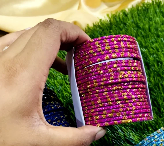Premium Glitter Glass Bangles Set with Gold Borders – Traditional Multi-Color Jori Churi for Women | প্রিমিয়াম গ্লিটার কাঁচের চুড়ি সেট – মেয়েদের আকর্ষণীয় কালারফুল জড়ি ও রেশমি চুরির কালেকশন
