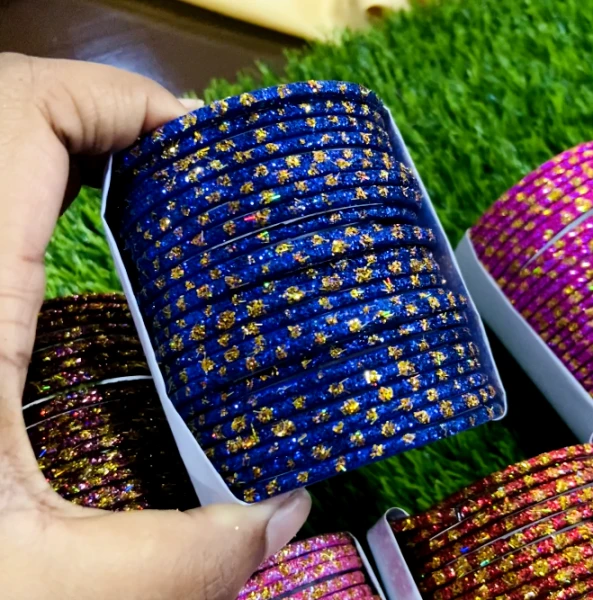 Premium Glitter Glass Bangles Set with Gold Borders – Traditional Multi-Color Jori Churi for Women | প্রিমিয়াম গ্লিটার কাঁচের চুড়ি সেট – মেয়েদের আকর্ষণীয় কালারফুল জড়ি ও রেশমি চুরির কালেকশন