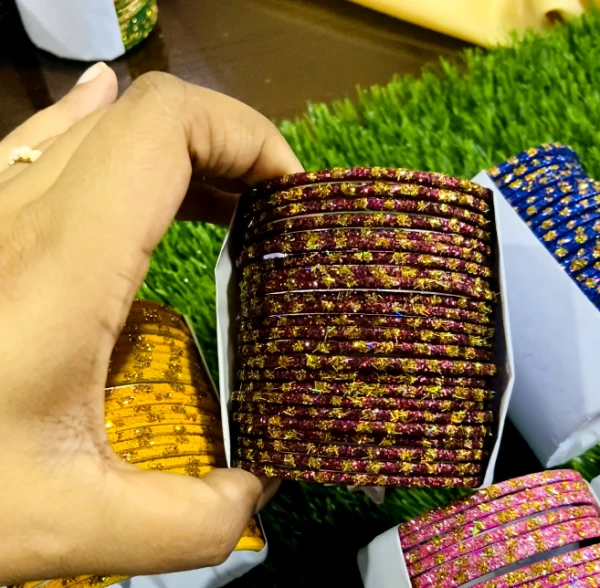 Premium Glitter Glass Bangles Set with Gold Borders – Traditional Multi-Color Jori Churi for Women | প্রিমিয়াম গ্লিটার কাঁচের চুড়ি সেট – মেয়েদের আকর্ষণীয় কালারফুল জড়ি ও রেশমি চুরির কালেকশন