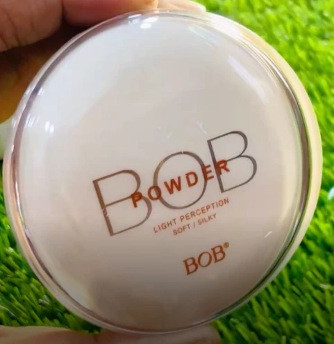 BOB Sparkling Brighten Powder - Long-Lasting, Oil-Free, Lightweight Compact Powder | লং-লাস্টিং, অয়েল-ফ্রি কমপ্যাক্ট পাউডার